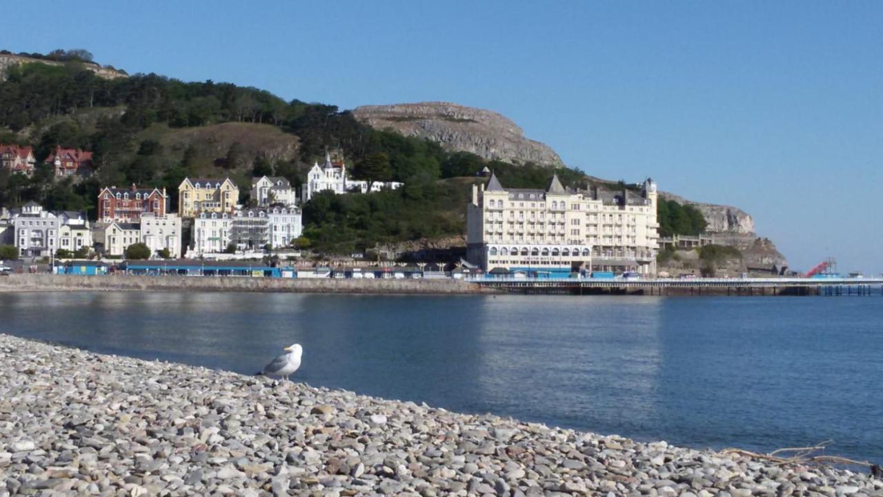 The Maureen Suite Llandudno Buitenkant foto